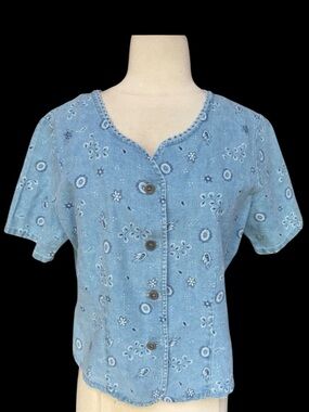 1990s Light Blue Denim Paisley/Floral Print Scalloped Trim Collar Button Down Sh